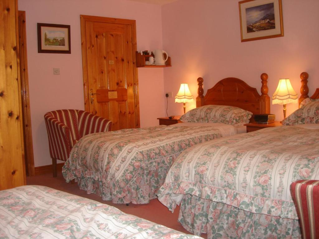 Rosmo House B&B Westport Room photo